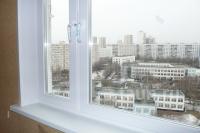 Фото 3. <a href='/' class='contentlink'>Пластиковое окно</a> TROCAL (A3 Solid) с подоконником и откосами (на время монтажа на ручки нанесена защитная пленка)