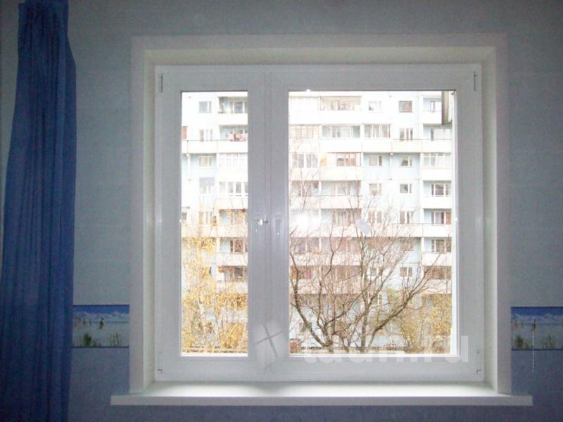 Фото 19. Фотография пластикового окна из пвх TROCAL (Трокаль) в панельном доме с откосами и подоконником