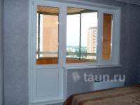 Фото 46. Балконный блок из профиля <a href='http://www.taun.ru/' class='contentlink'>TROCAL A5</a>, балконная дверь с перемычкой и сендвичь-панелью внизу.